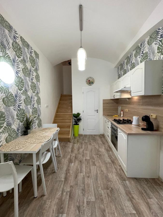 Wenceslas Square Two-Floor Apartment Prague Extérieur photo